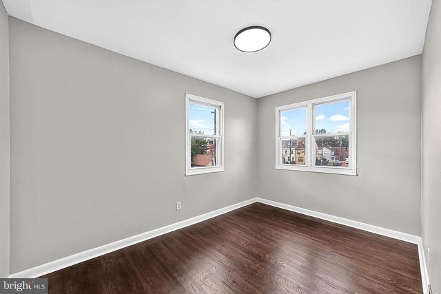 401 BERGEN ST, Gloucester City, NJ 08030