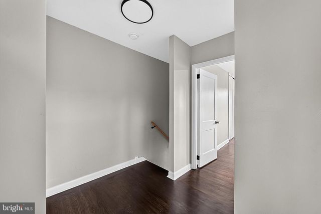 401 BERGEN ST, Gloucester City, NJ 08030