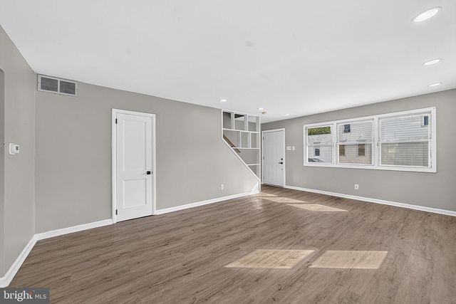 401 BERGEN ST, Gloucester City, NJ 08030