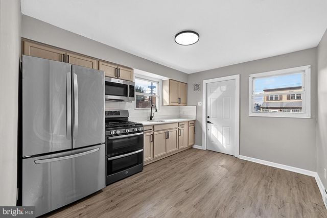 401 BERGEN ST, Gloucester City, NJ 08030