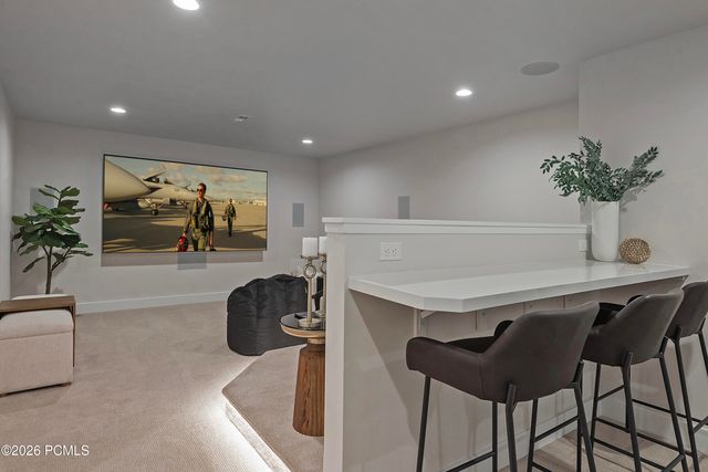 16 Gatehouse Lane, Sandy, UT 84092