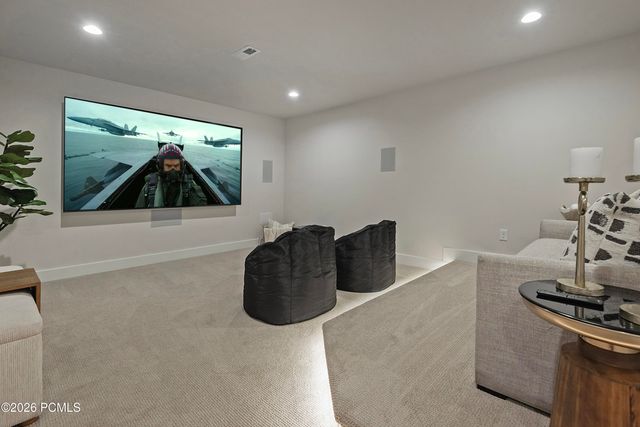 16 Gatehouse Lane, Sandy, UT 84092