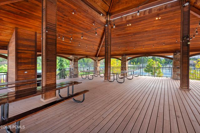 16 Gatehouse Lane, Sandy, UT 84092