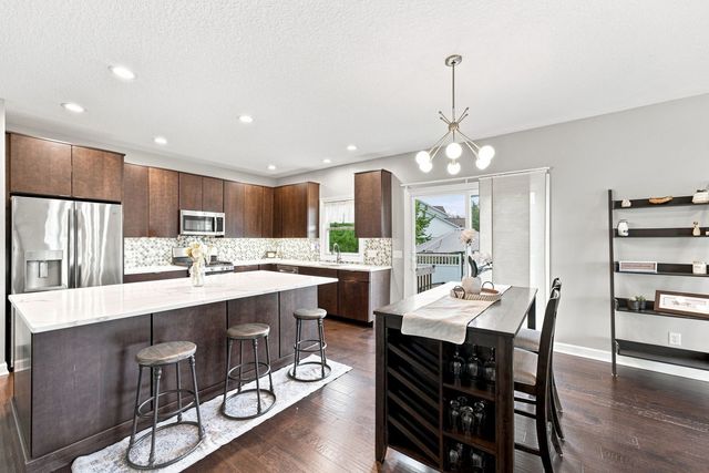 1678 Olde Brandy Lane, Davenport, IA 52807