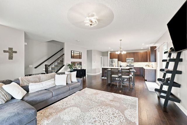 1678 Olde Brandy Lane, Davenport, IA 52807