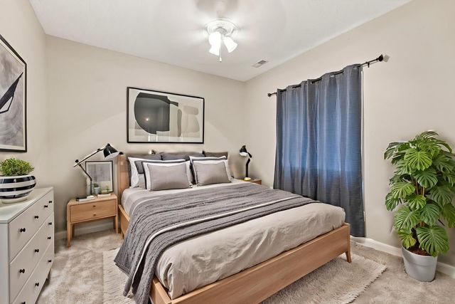 1678 Olde Brandy Lane, Davenport, IA 52807