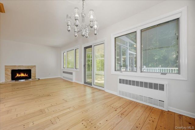 54 Fairfield Avenue, Port Washington, NY 11050