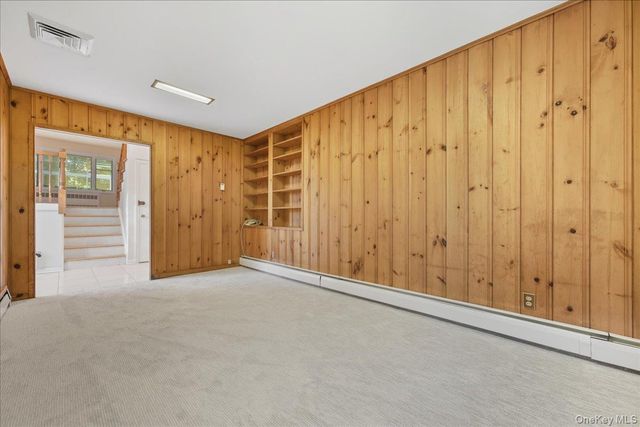 54 Fairfield Avenue, Port Washington, NY 11050