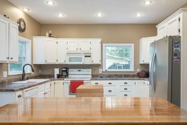 5510 Bryant Street, Maple Plain, MN 55359
