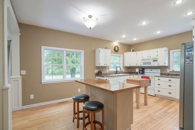 5510 Bryant Street, Maple Plain, MN 55359