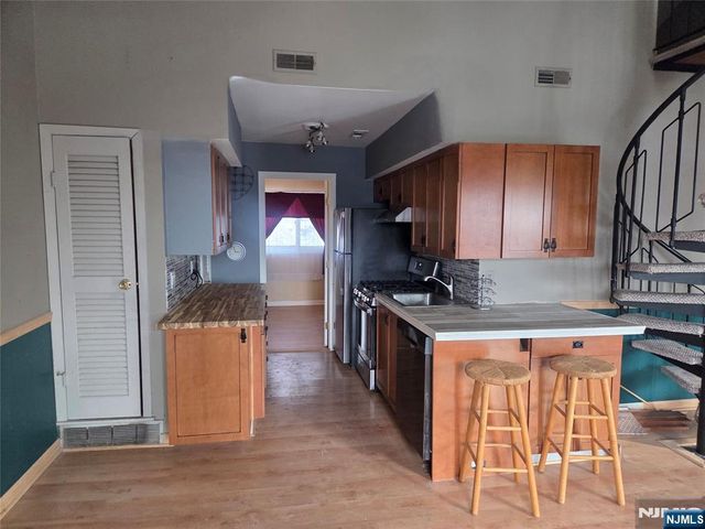 23 Wimbledon Drive 10, Vernon, NJ 07462