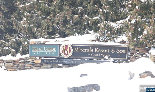 23 Wimbledon Drive 10, Vernon, NJ 07462