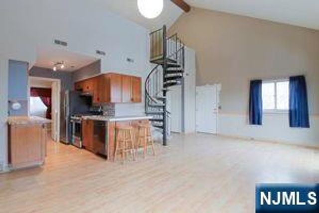 23 Wimbledon Drive 10, Vernon, NJ 07462