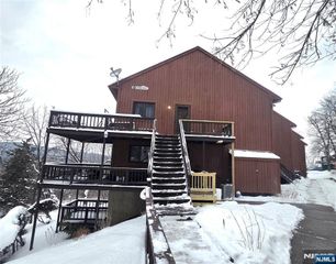 23 Wimbledon Drive 10, Vernon, NJ 07462