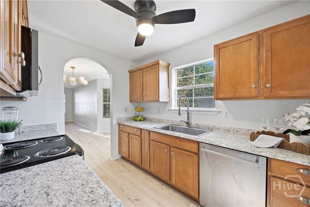 3 Westbourne Way, Savannah, GA 31407