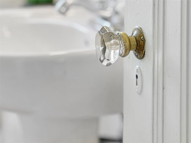 343 58th Street, Des Moines, IA 50312