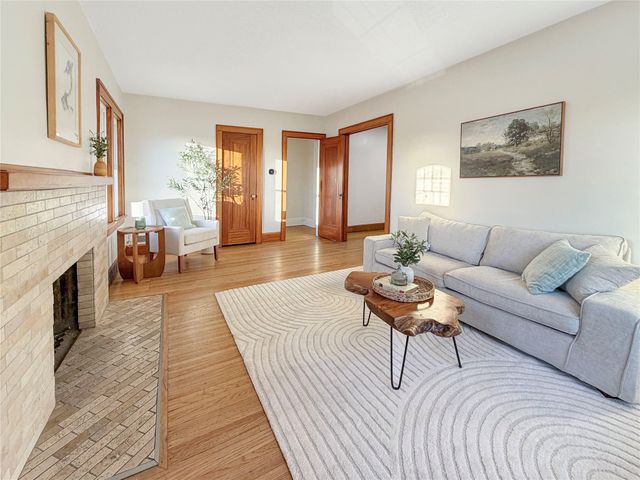 343 58th Street, Des Moines, IA 50312