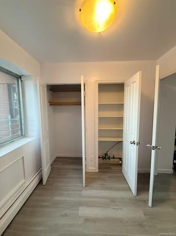 140-37 Cherry Avenue 8A, Flushing, NY 11355