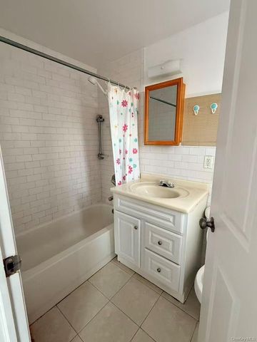 140-37 Cherry Avenue 8A, Flushing, NY 11355