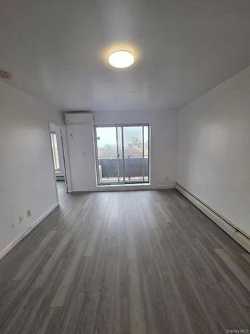 140-37 Cherry Avenue 8A, Flushing, NY 11355
