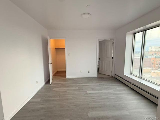 140-37 Cherry Avenue 8A, Flushing, NY 11355