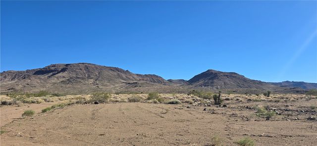 3628 W Collins Drive, Golden Valley, AZ 86413