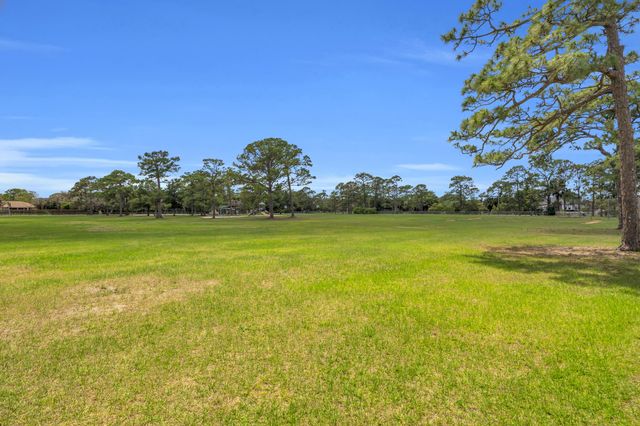 10206 SW Yuma Terrace, Palm City, FL 34990