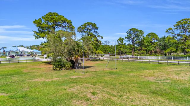 10206 SW Yuma Terrace, Palm City, FL 34990