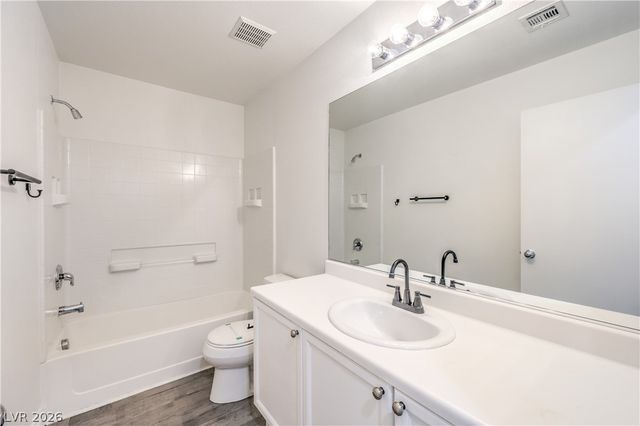 9052 Silk Threads Avenue, Las Vegas, NV 89149