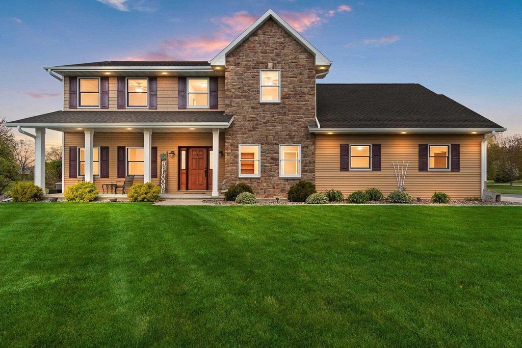 N1203 SOUTH CREEK DRIVE, Greenville, WI 54942