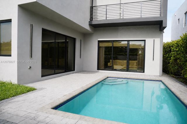 7560 NW 101st Court 7560, Doral, FL 33178