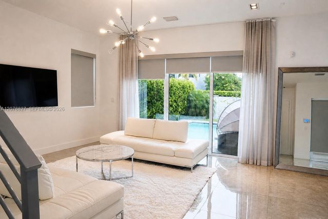 7560 NW 101st Court 7560, Doral, FL 33178