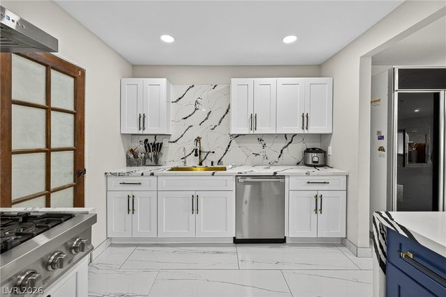 431 North Fogg Street, Las Vegas, NV 89110