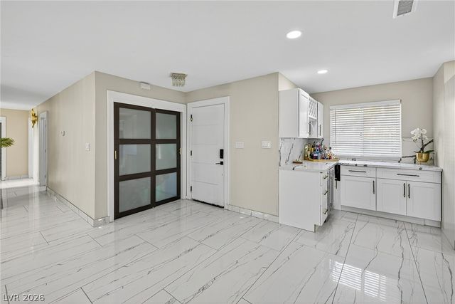 431 North Fogg Street, Las Vegas, NV 89110