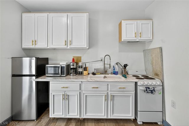 431 North Fogg Street, Las Vegas, NV 89110