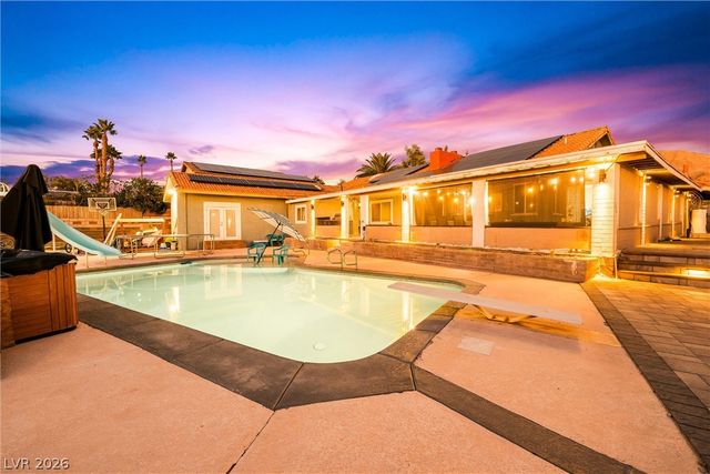 431 North Fogg Street, Las Vegas, NV 89110