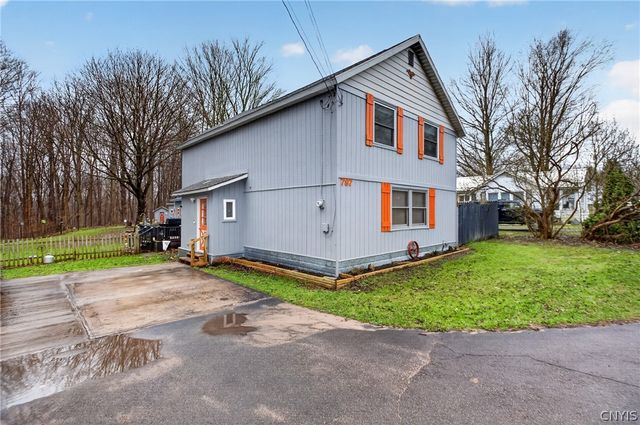 797 County Route 3, Granby, NY 13069