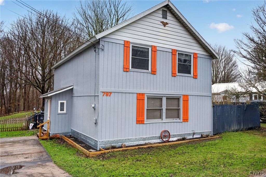 797 County Route 3, Granby, NY 13069