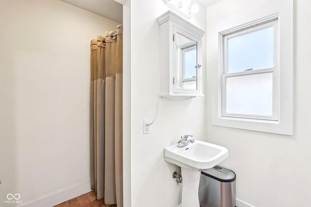 2307 N Alabama Street, Indianapolis, IN 46205