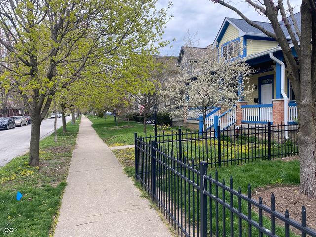 2307 N Alabama Street, Indianapolis, IN 46205