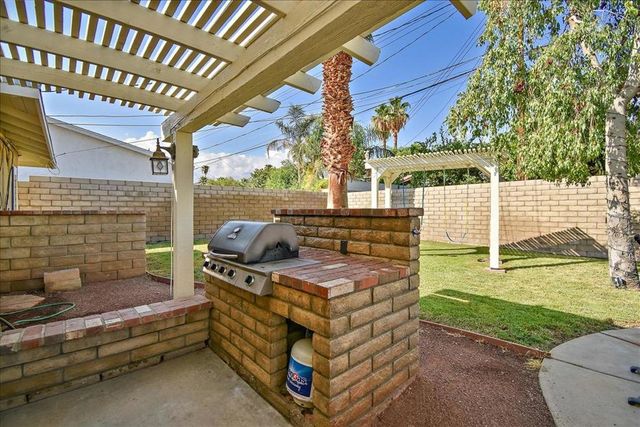 52637 Avenida Villa, La Quinta, CA 92253