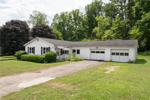 3 Crescent Place, Almond, NY 14804