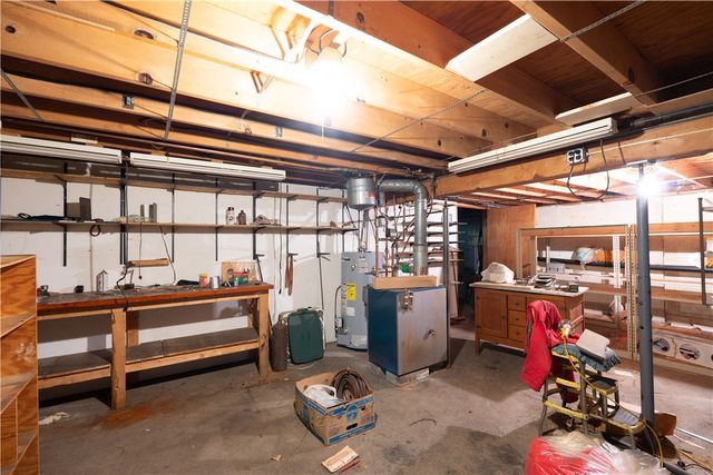 3 Crescent Place, Almond, NY 14804