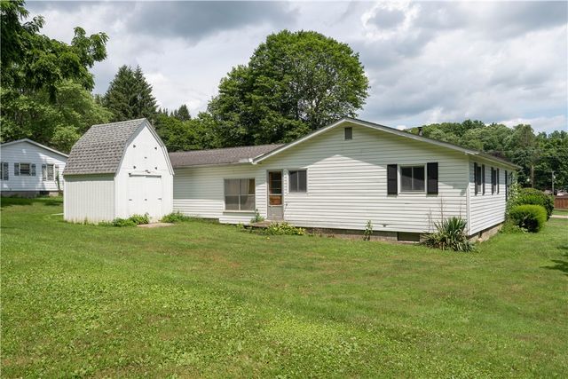 3 Crescent Place, Almond, NY 14804