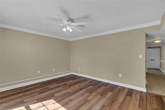 3 Towne Square DR, Newport News, VA 23607