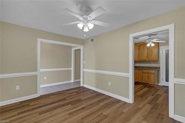 3 Towne Square DR, Newport News, VA 23607