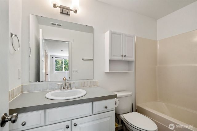 70 E Dabob Road, Shelton, WA 98584