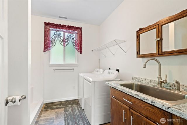 70 E Dabob Road, Shelton, WA 98584