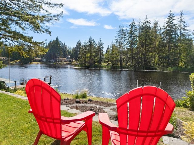 70 E Dabob Road, Shelton, WA 98584