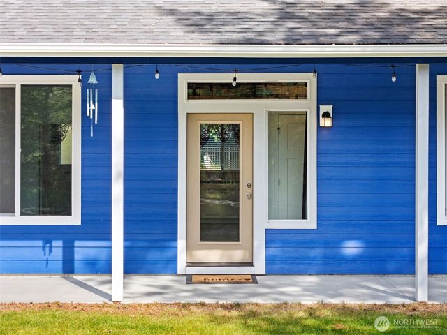 70 E Dabob Road, Shelton, WA 98584